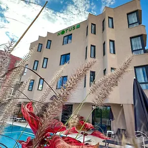  Apart Otel Notus